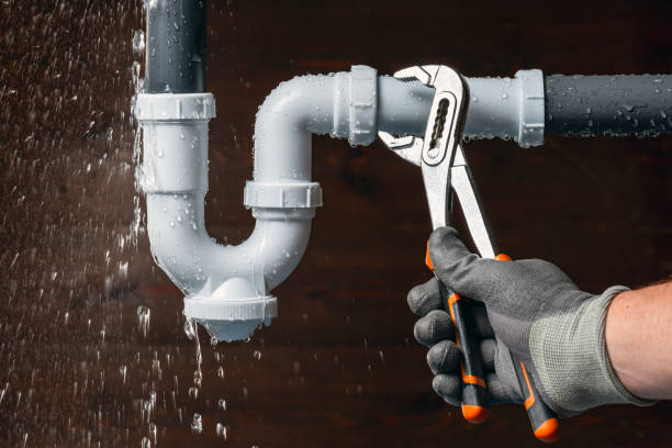 Professional Plumbing technician working in Brookston, TX